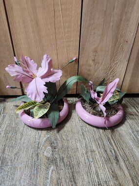 vintage floral arrangement in ceramic flat vase